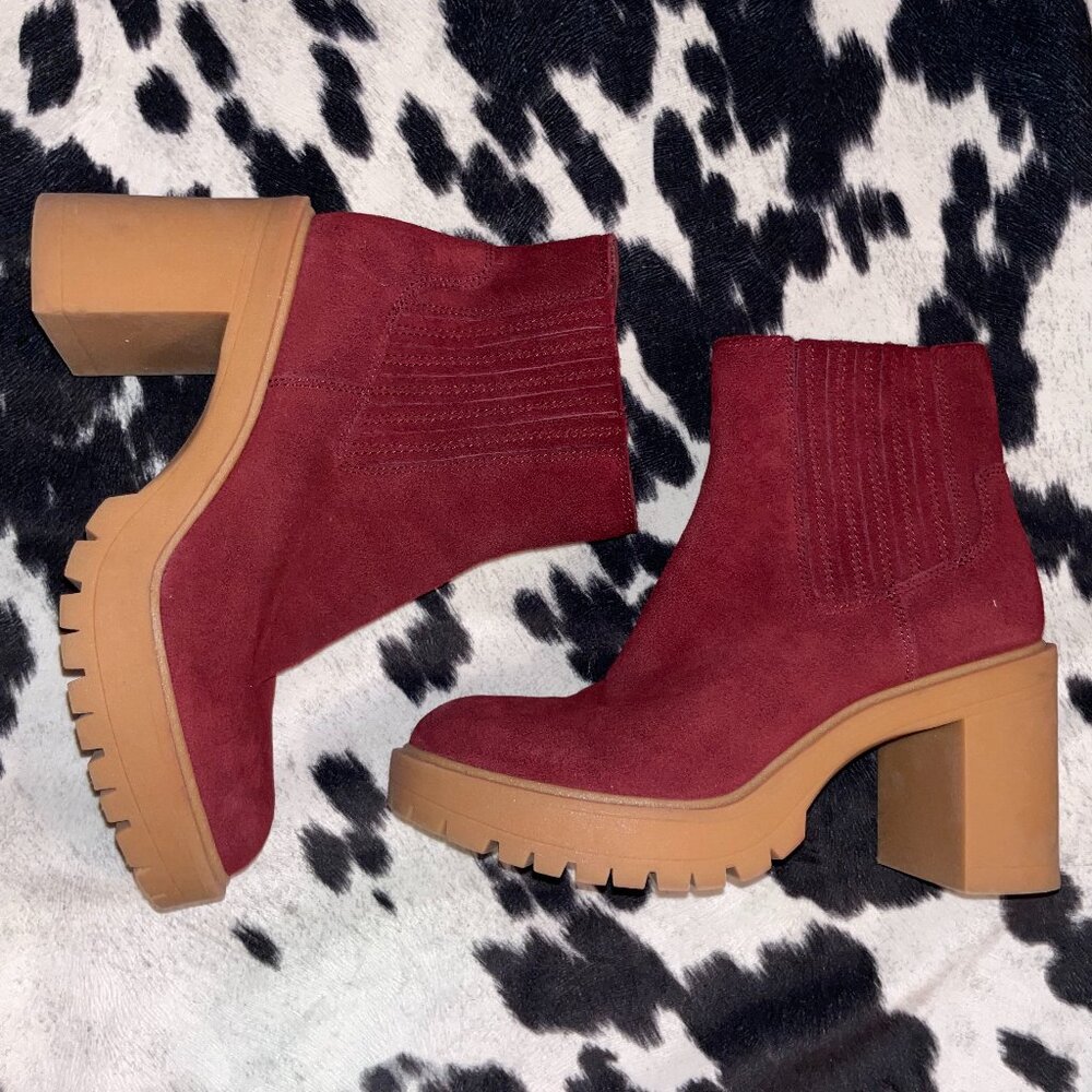 Dolce Vita Caster H2O Suede Booties | Maroon | Size 8